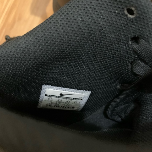 Mens Nike Sneakers - Picture 8 of 10